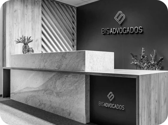 Bis Advogados<br /><strong>Especialista em estruturação de holding patrimonial e soluções jurídicas imobiliárias</strong>